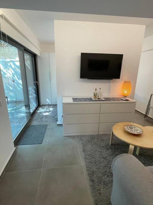Ferienwohnung Charming Coastal Retreat Anavyssos Exterior foto