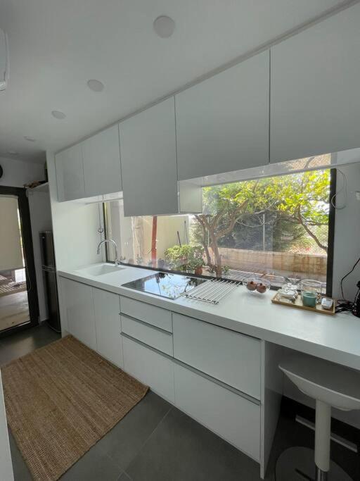 Ferienwohnung Charming Coastal Retreat Anavyssos Exterior foto