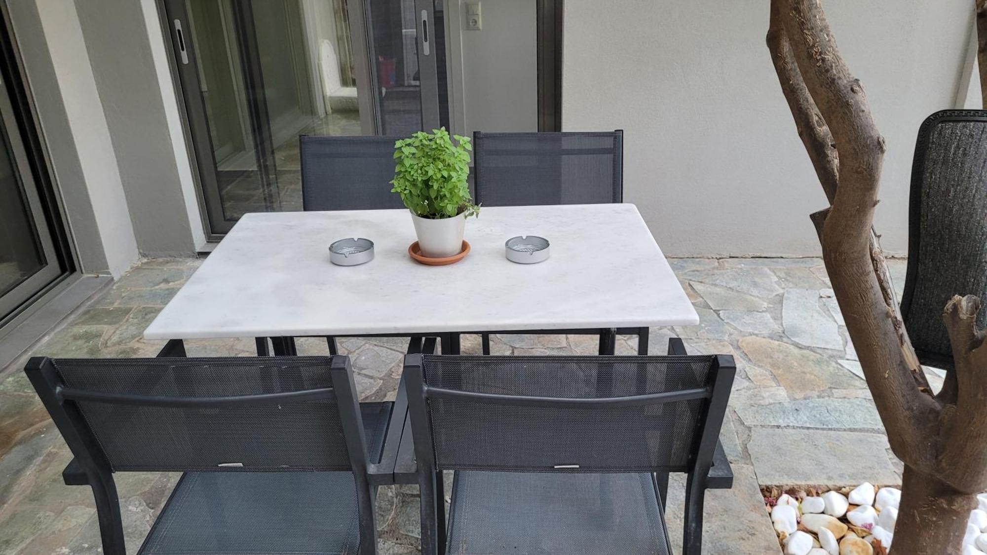 Ferienwohnung Charming Coastal Retreat Anavyssos Exterior foto